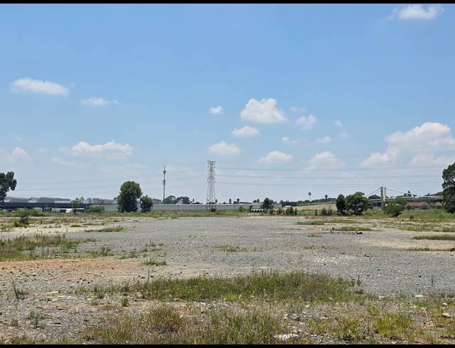 19,042M² VACANT LAND FOR SALE IN CITY DEEP